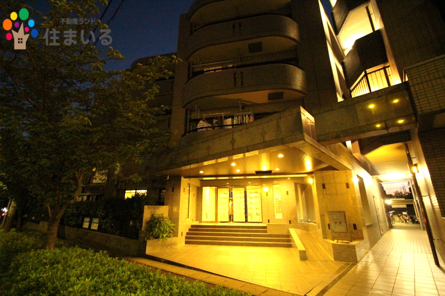 名古屋市緑区兵庫のマンションの建物外観