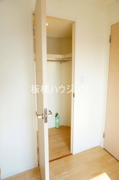 収納　ウォークインクローゼット