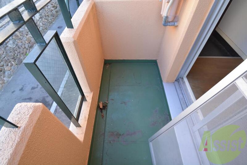 バルコニー　一般的なバルコニーです。