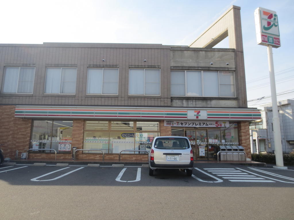 コンビニ　セブンイレブン一宮富士2丁目店（コンビニ）まで669m