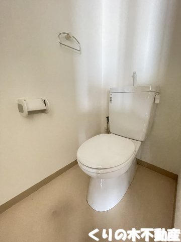 トイレ　シンプルで使いやすいトイレです