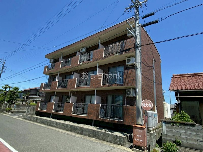 カノン本郷の建物外観