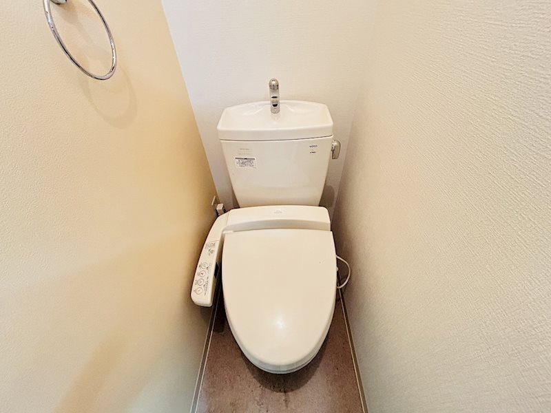 【ピュア西新Ａ棟のトイレ】