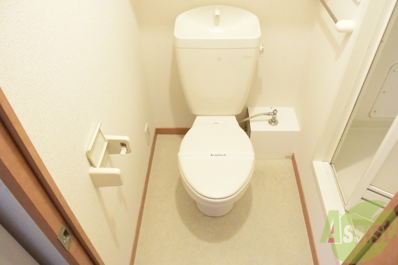 トイレ　十分な広さがあります！！