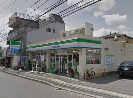 コンビニ　ファミリーマート 川崎蟹ヶ谷店（コンビニ）まで562m