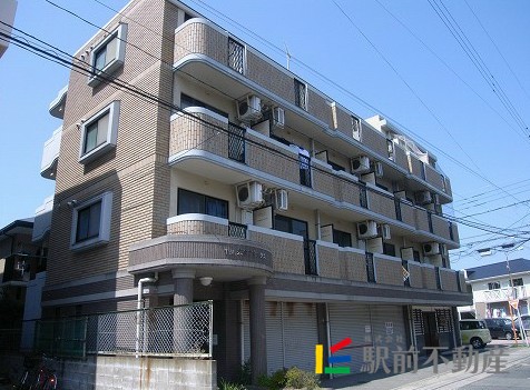福岡市東区奈多のマンションの建物外観