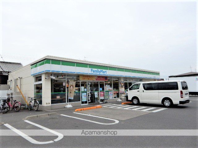 コンビニ　ファミリーマート／東岡山駅前店（コンビニ）まで650m