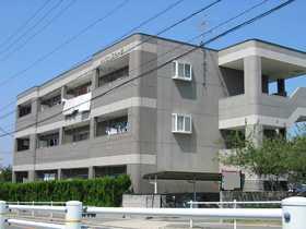 名古屋市天白区鴻の巣のマンションの建物外観