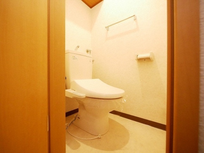 【札幌市北区麻生町のアパートのトイレ】