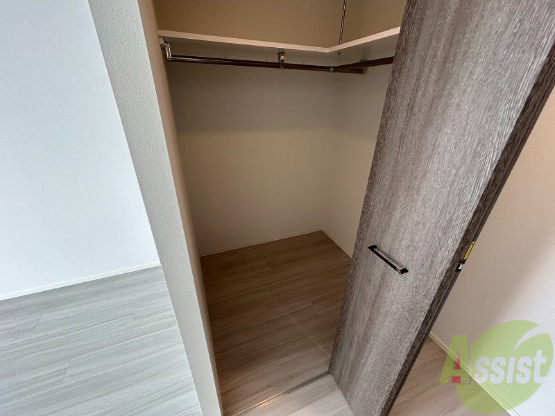 収納　寝室には収納があります。すっきり片づけましょう！