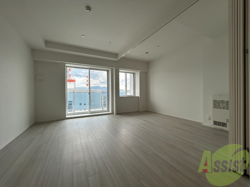 居室・リビング　日当たり良く広々したリビングで快適に過ごせます。