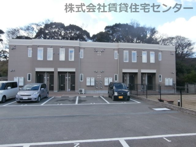 和歌山市古屋のアパートの建物外観