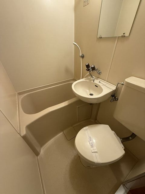 バス・シャワールーム　３点ユニットバス