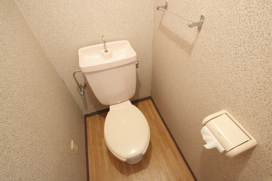 トイレ　※別部屋の写真です