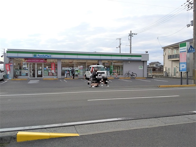 コンビニ　ファミリーマート松山余戸店（コンビニ）まで145m