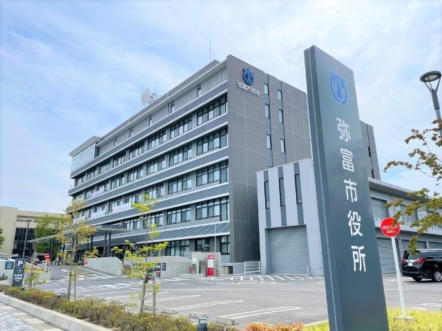 役所　弥富市役所（役所）まで2066m