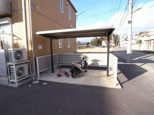 その他共有部分　屋根付き駐輪場