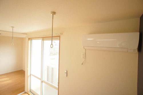 その他設備　雨天時でも安心してお洗濯ができる室内物干付き