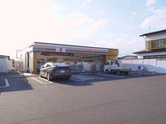 コンビニ　セブンイレブン大田原女子高前店（コンビニ）まで582m