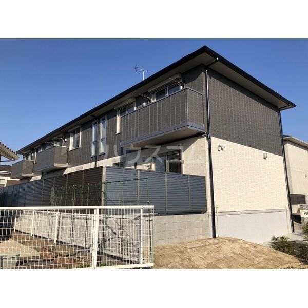 【名古屋市緑区緑花台のアパートの建物外観】