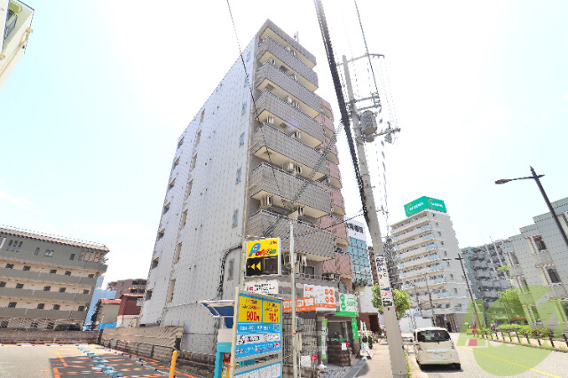 尼崎市長洲中通のマンションの建物外観