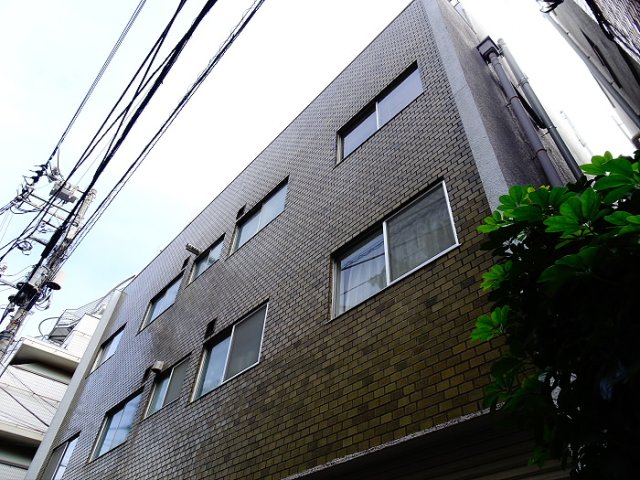 【小玉ビルの建物外観】