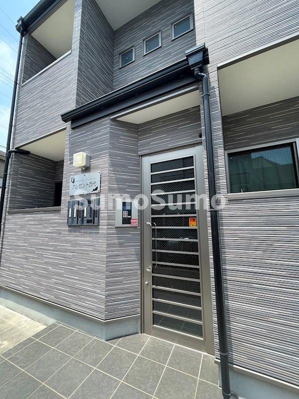 エントランス　ゆとりのあるエントランスです