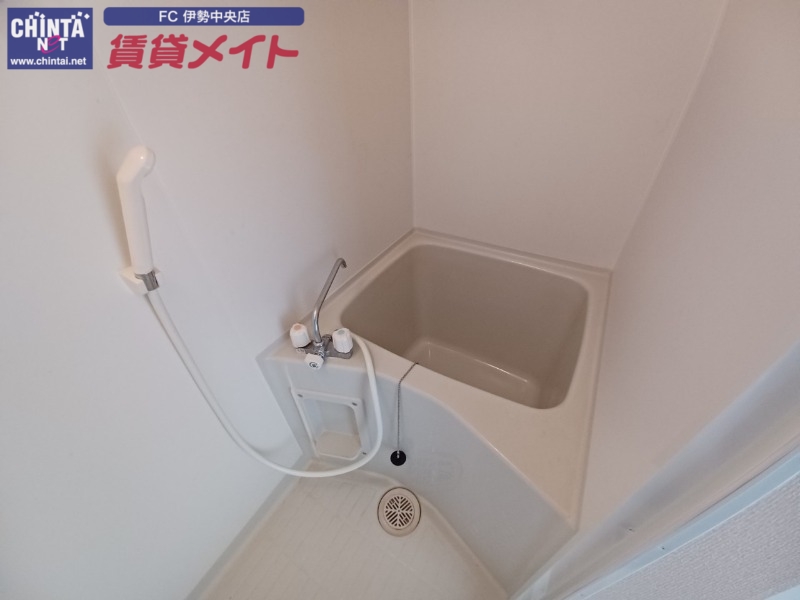 バス・シャワールーム　同物件別部屋の写真