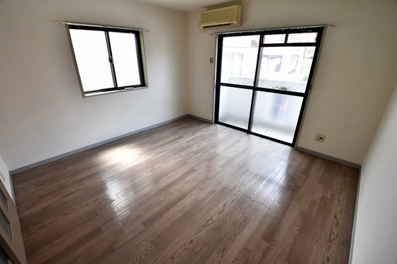 居室・リビング　角部屋です