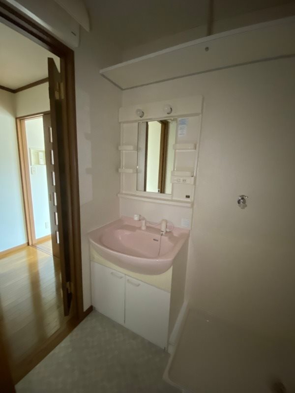 洗面設備　※他部屋参照