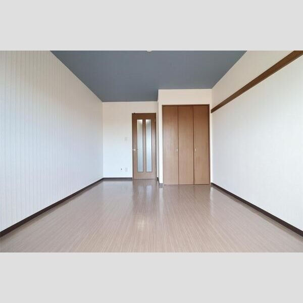 居室・リビング　※現況優先