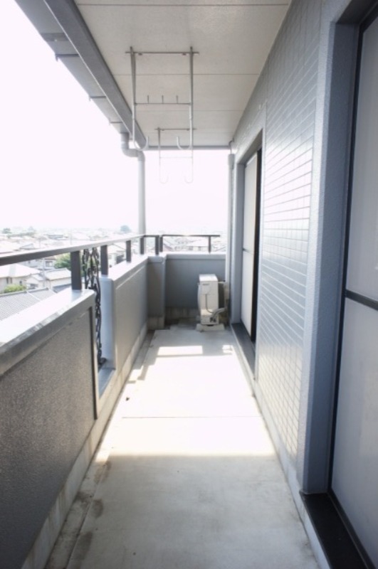 バルコニー　図面と現状に相違がある場合には現状を優先