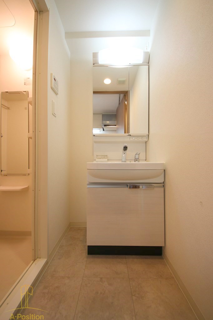 洗面設備　プレサンス心斎橋クオーレ