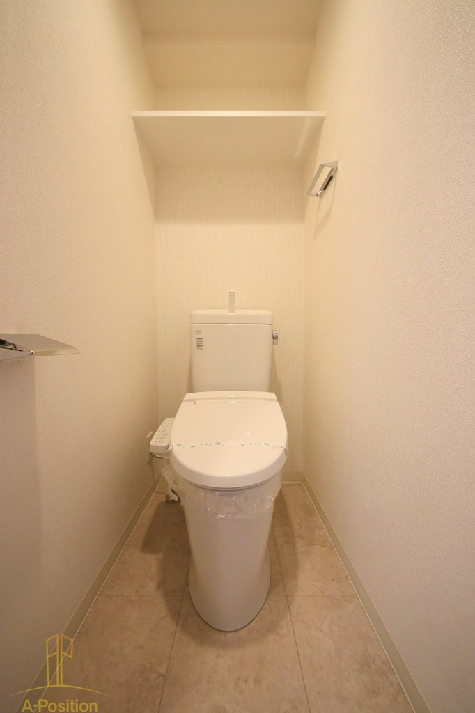 トイレ　プレサンス心斎橋クオーレ