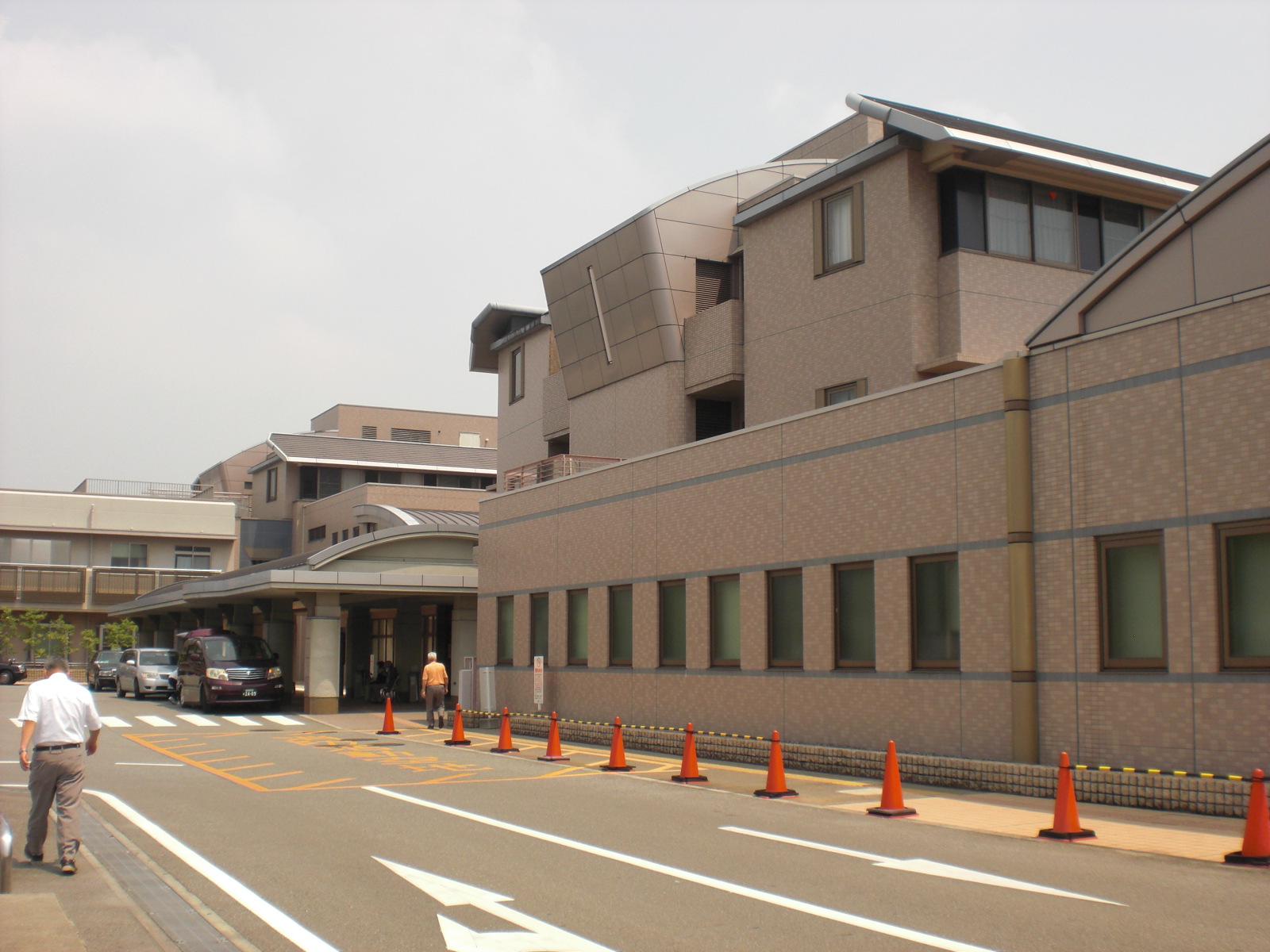 病院　独立行政法人国立病院機構姫路医療センター（病院）まで672m