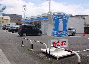 コンビニ　ローソン 茅ヶ崎東海岸南店（コンビニ）まで506m