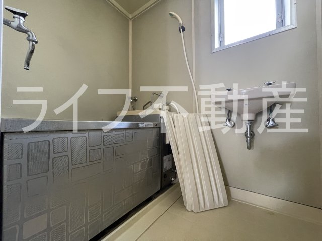 バス・シャワールーム　日々の疲れを癒すお風呂付です