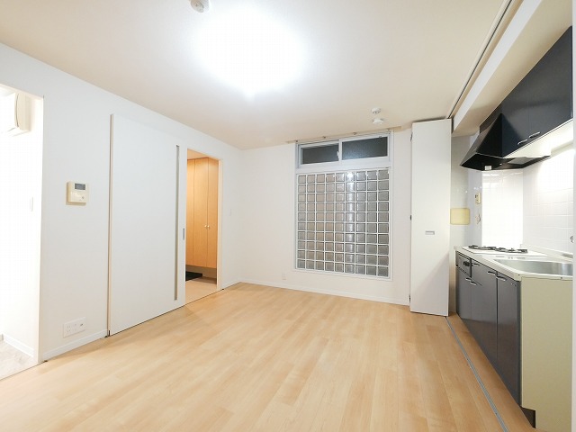 その他部屋・スペース　落ち着いて過ごせるお部屋なので、寝室にいかがでしょうか