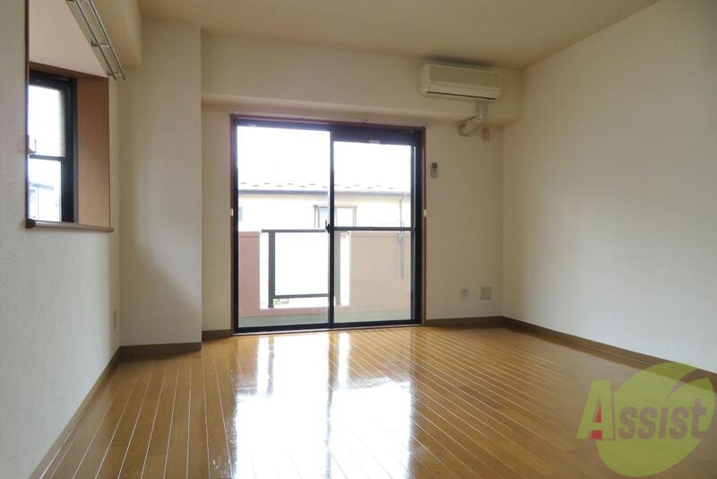 その他部屋・スペース　天井高もあって広さ、ゆったりさを感じます。