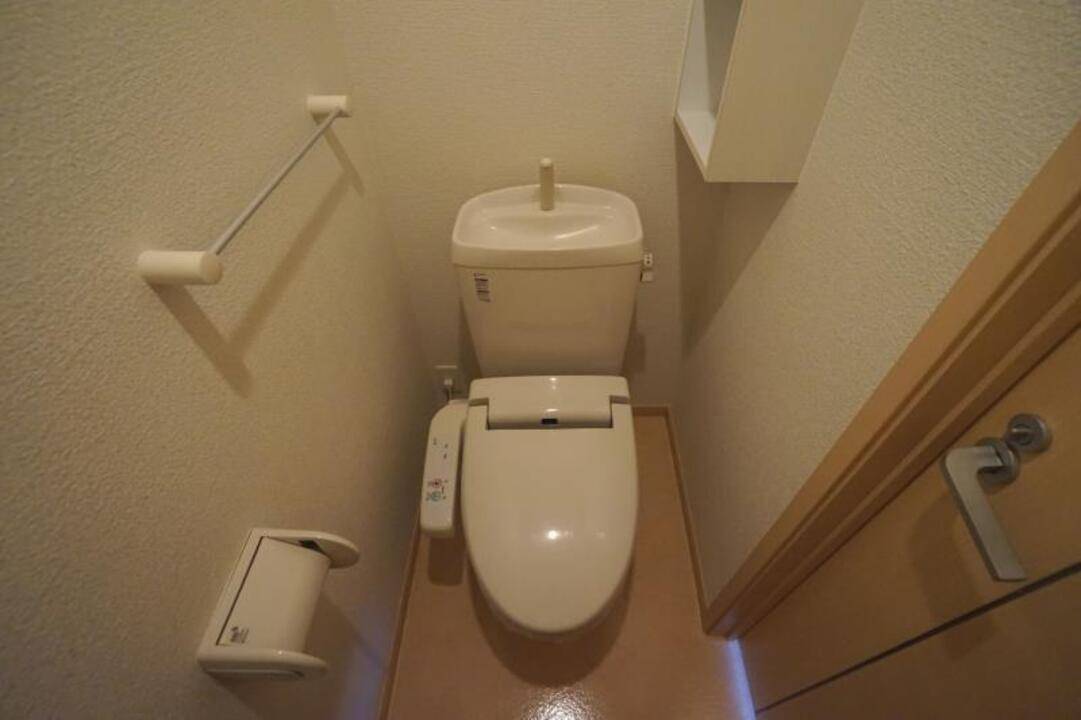 トイレ　トイレ