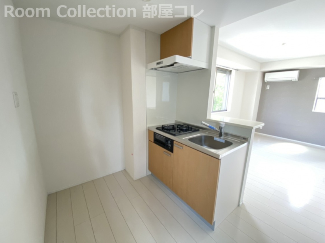 キッチン　※同物件他部屋写真 反転の場合有