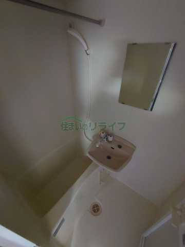 バス・シャワールーム　別部屋の参考写真となります