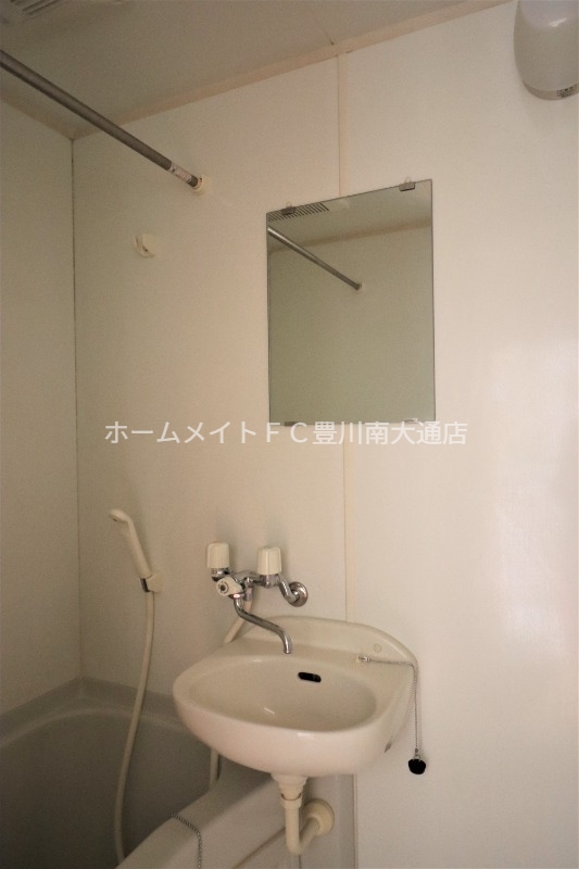 洗面設備　同型別部屋写真