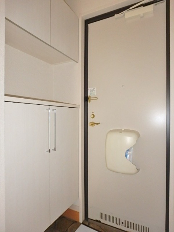 玄関　図面と現状に相違がある場合には現状を優先