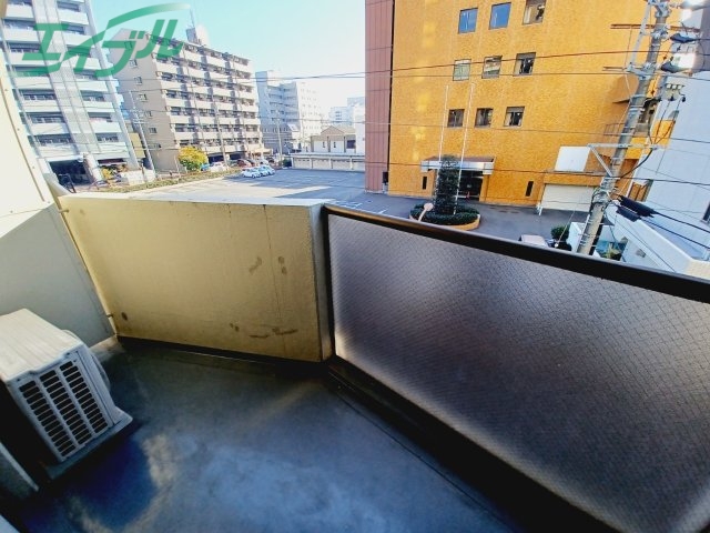 バルコニー　同型別部屋写真