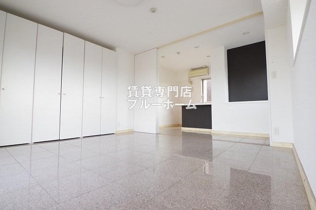 その他部屋・スペース　洋室は9帖あります！