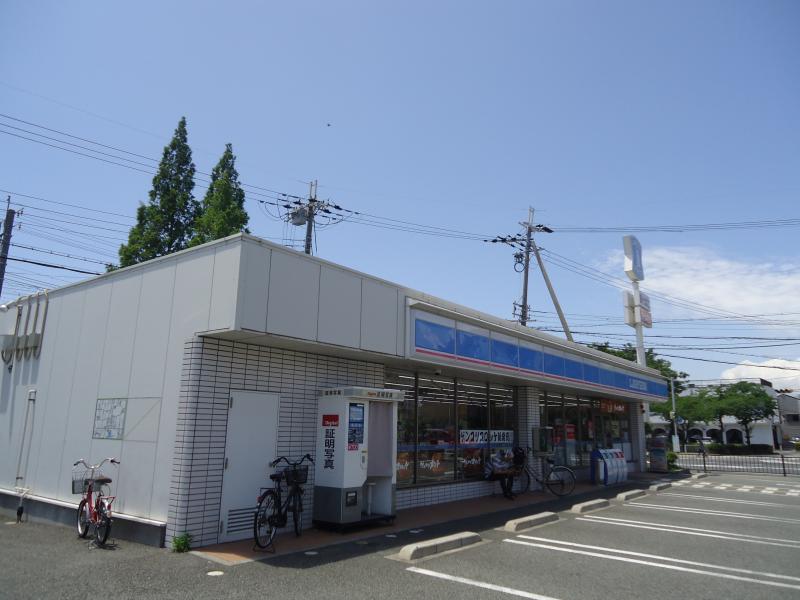 コンビニ　ローソン（コンビニ）まで197m