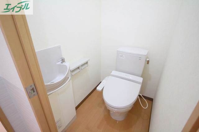 トイレ　トイレ