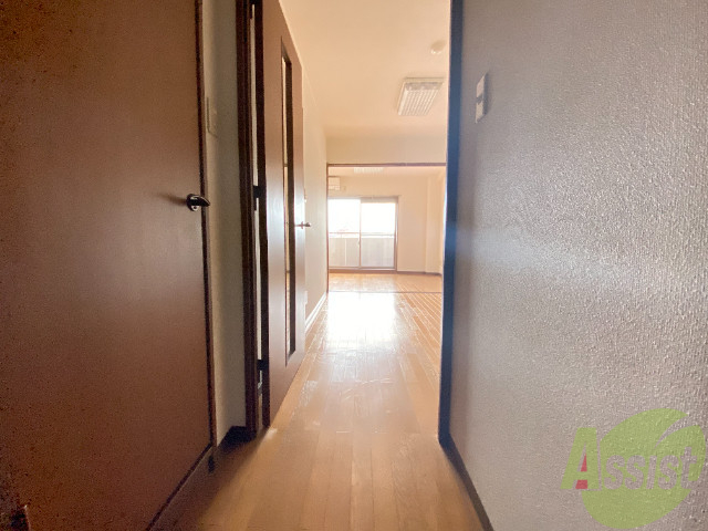 玄関　玄関からの風景です。広々としていいですね。