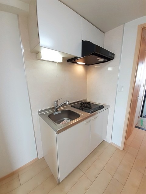 キッチン　ガスコンロ付きのキッチンです。